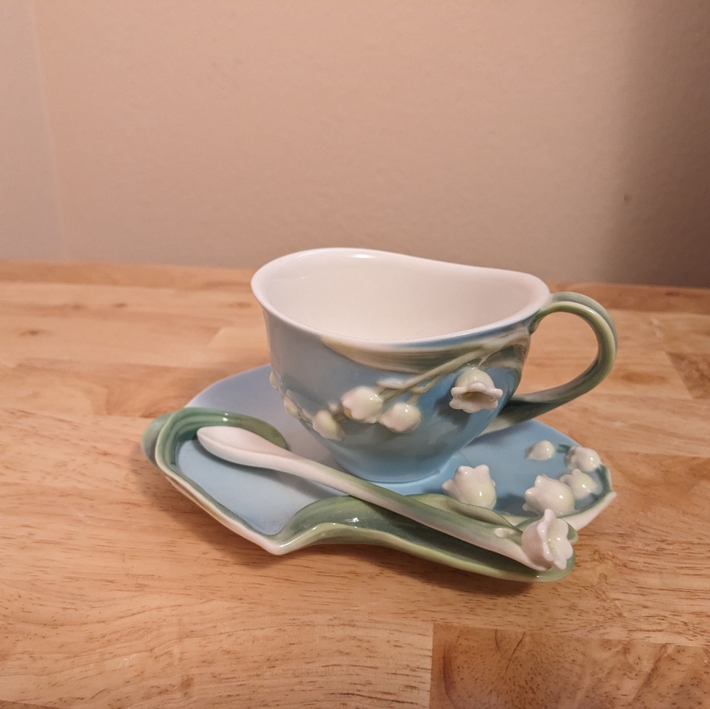 Tea cup set Lily of the valley